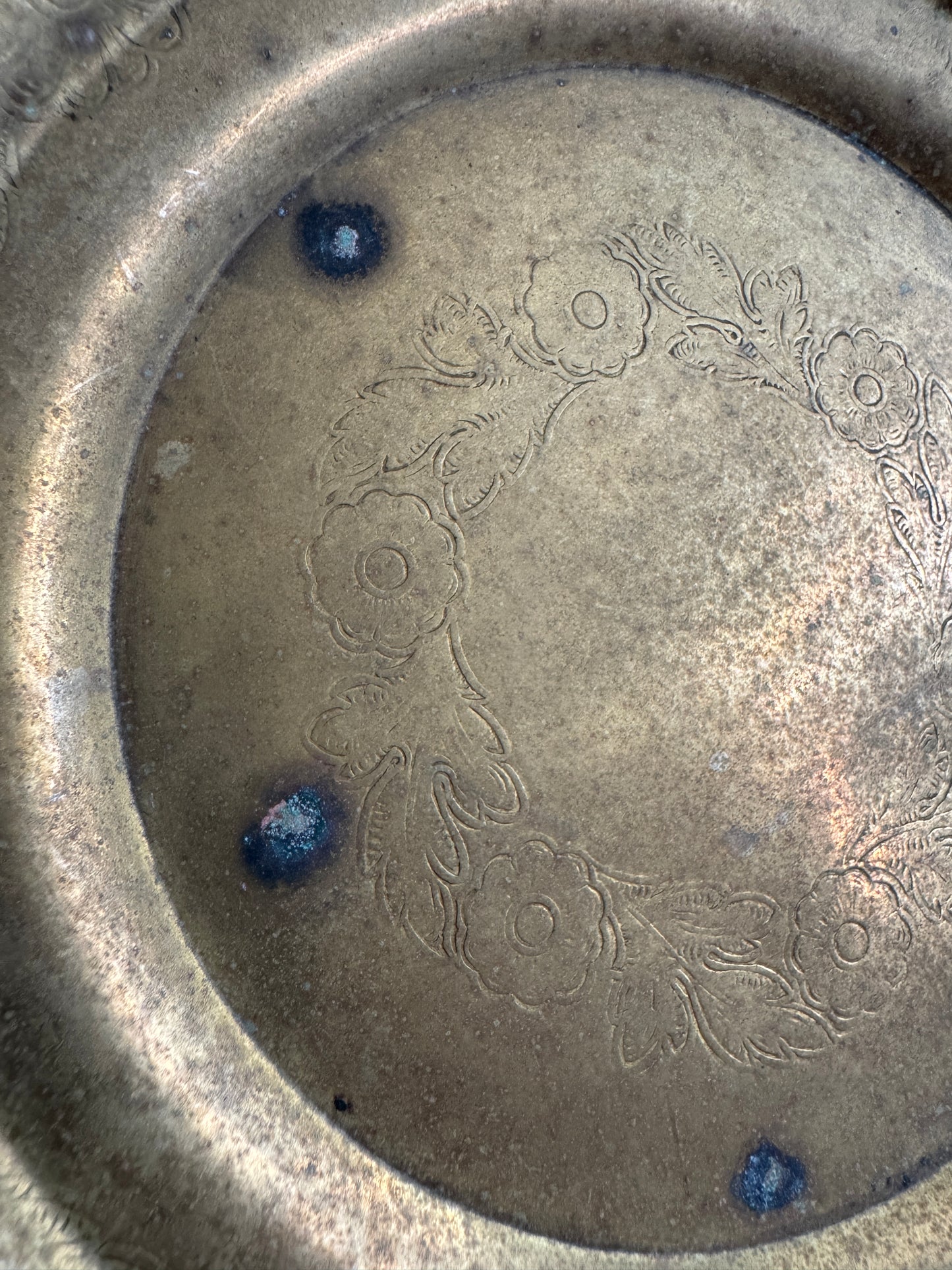 Vintage Curled Edge Brass Bowl with Light Floral Etched Pattern