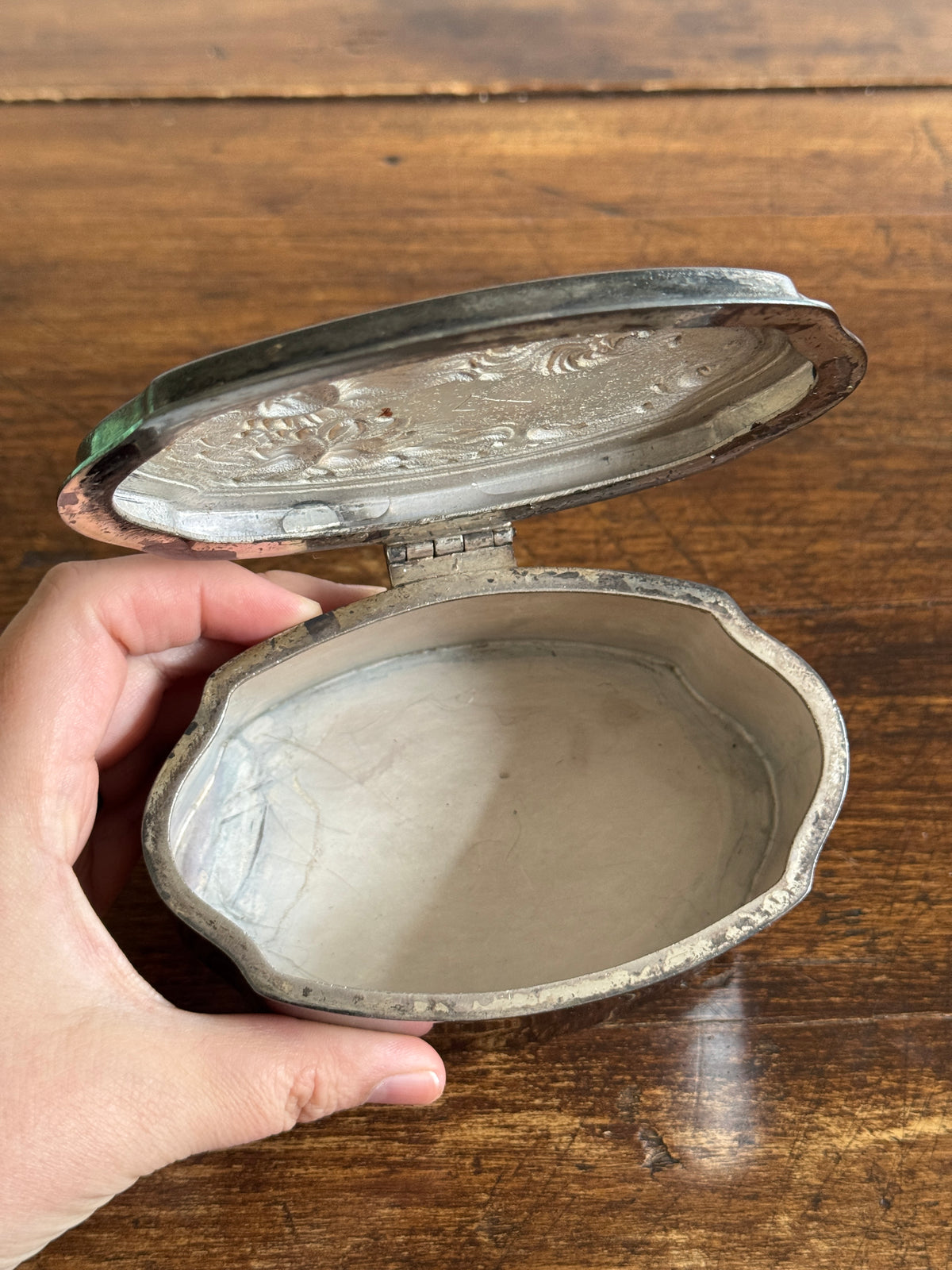 Vintage Art Nouveau DS. Co Pewter Silver-Tone Trinket Box with Floral Hinged Lid