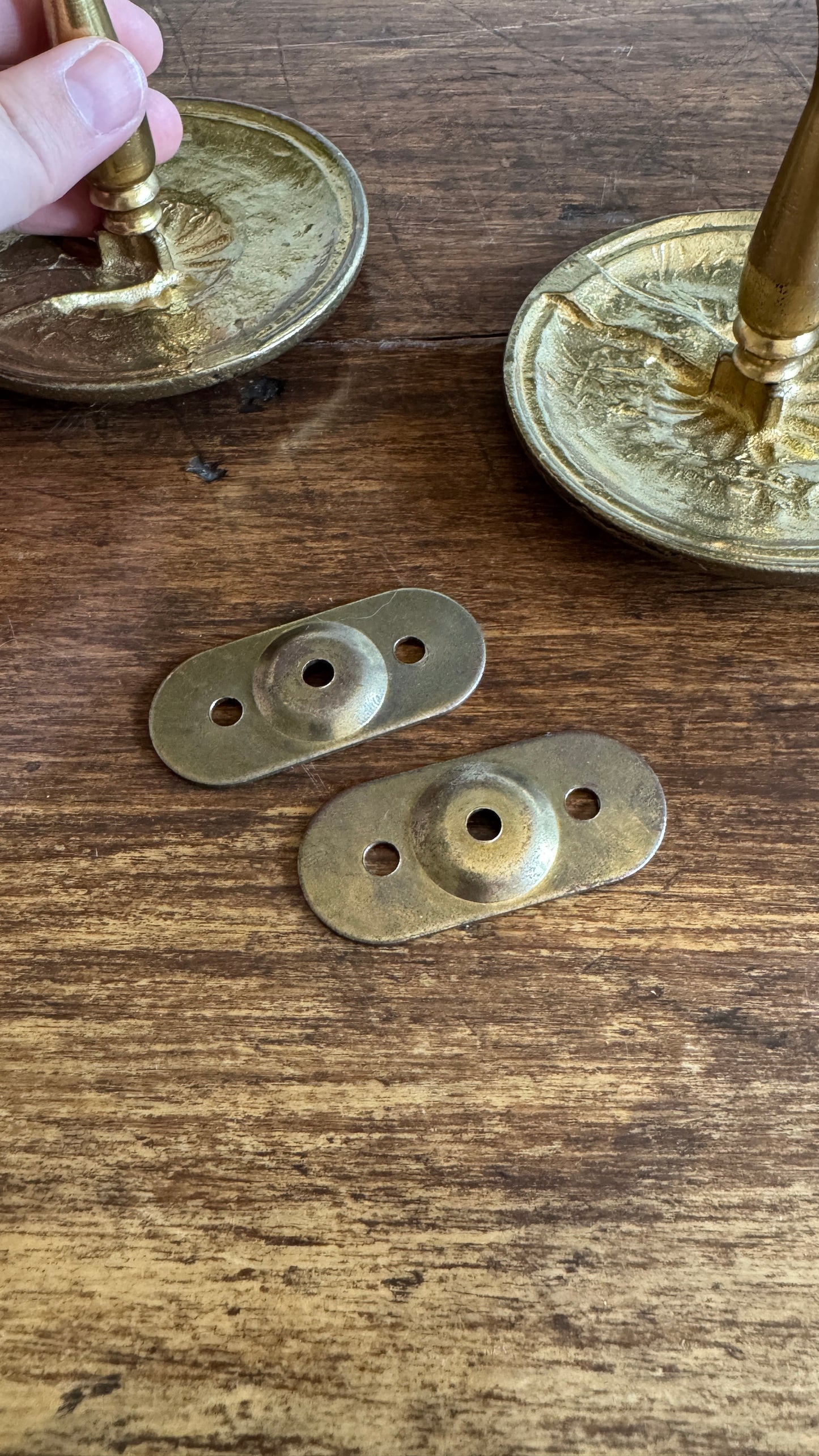 Vintage Pair of Brass Curtain Holders - Wall Mounted Curtain Stays