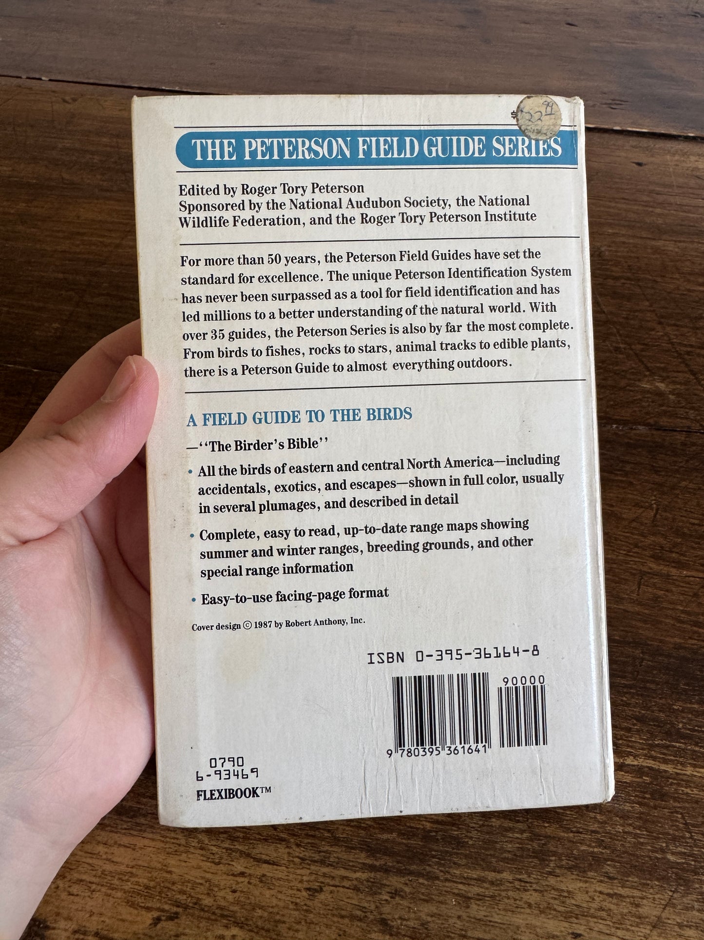 Peterson Field Guide Eastern Birds Guide Book by Roger Tory Peterson - Fourth Edition Printed USA