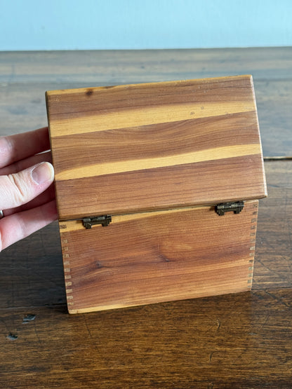 Wood Recipe Card Holder with Lovely Wood Grain - Simple Wood Storage Box