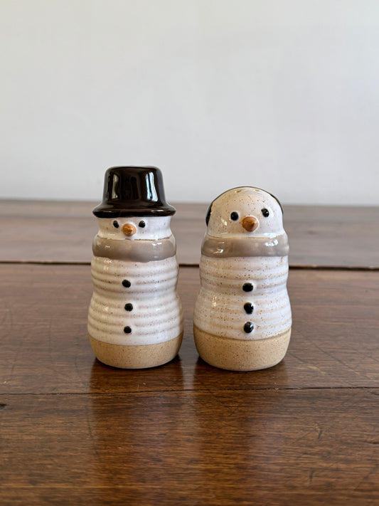 2020 Pottery Snowman Salt and Pepper Shakers