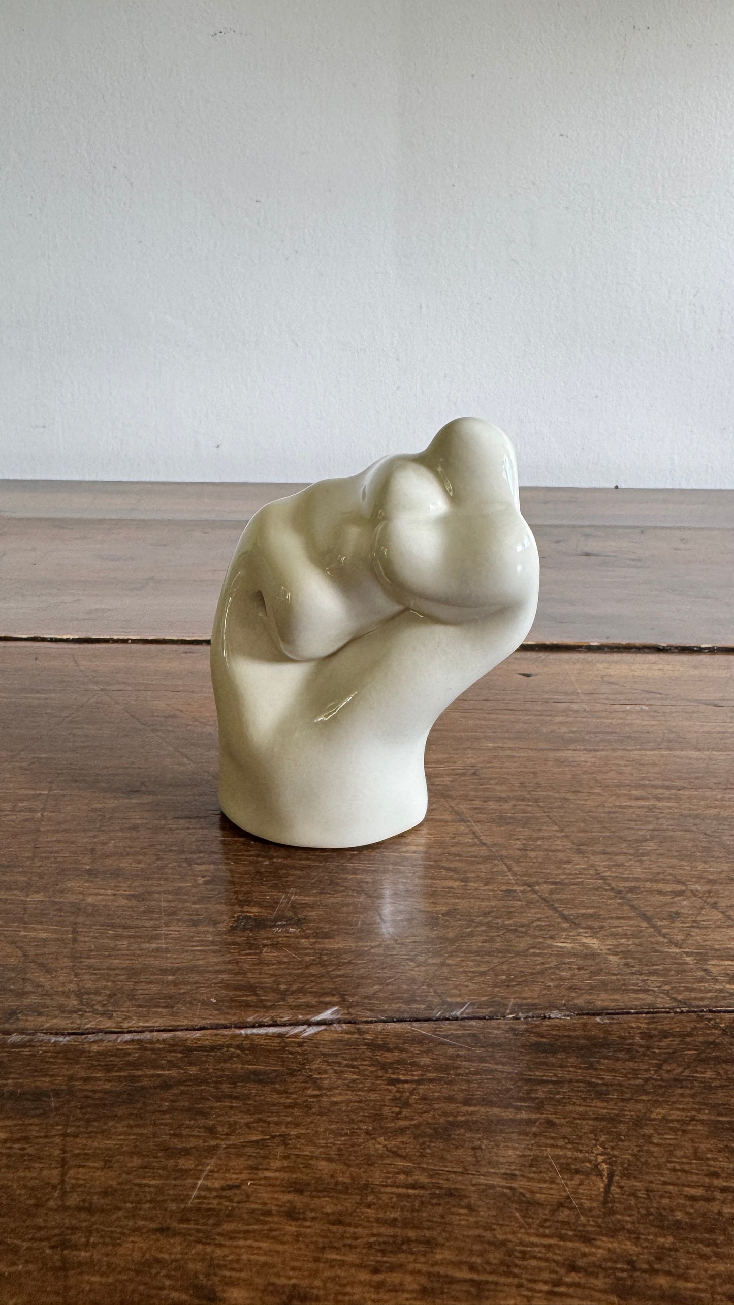 Ceramic Hand Holder - Single Stem Flower Holder