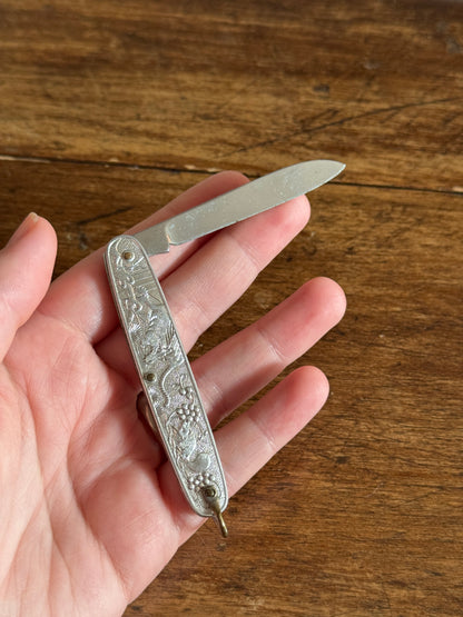 Vintage Metal Animal Embossed Folding Pocket Knife