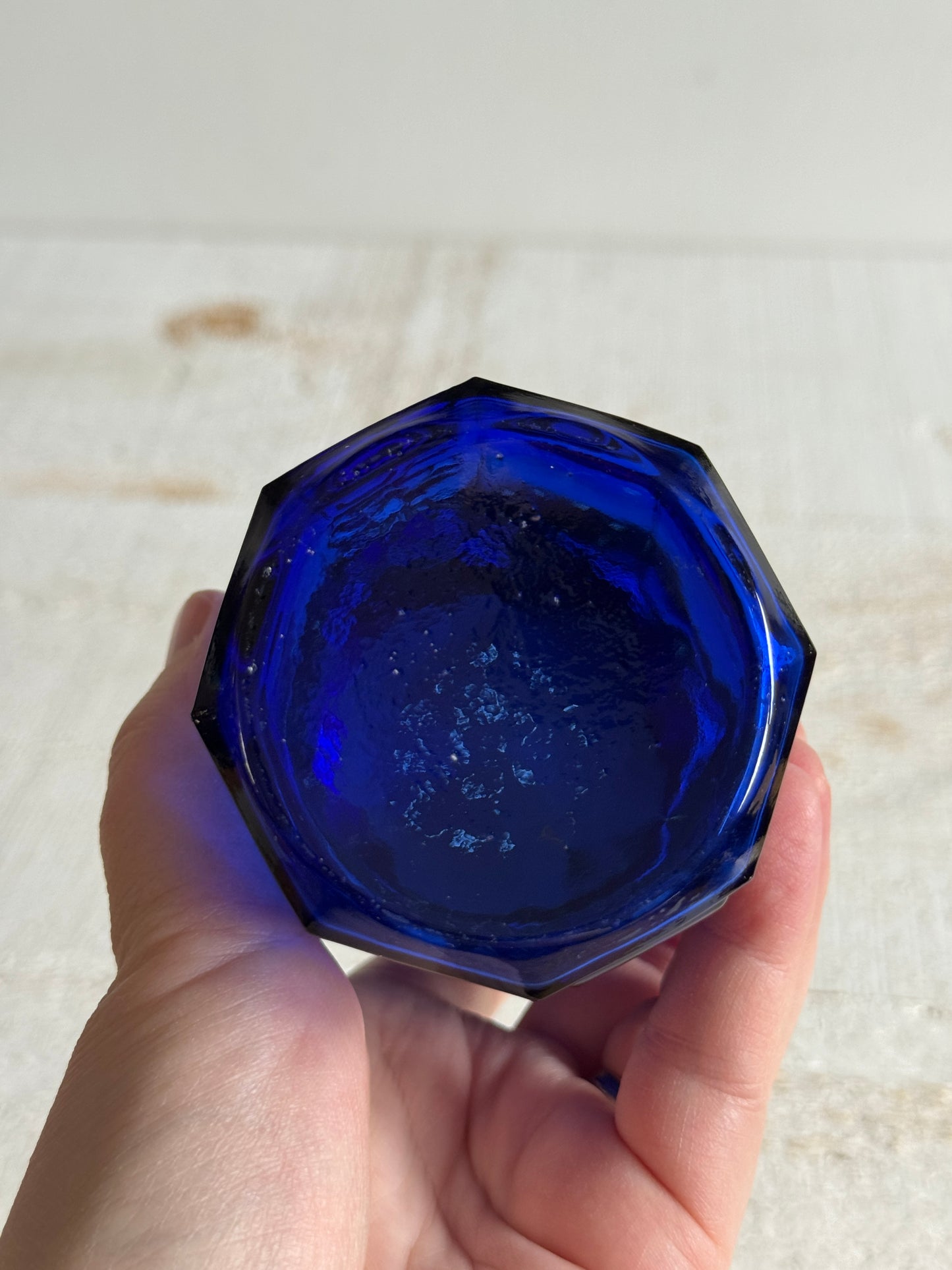 Single Vintage Cobalt Blue Glass with Metal Lid Pepper Shaker - Large Retro Kitchen Pepper Shaker