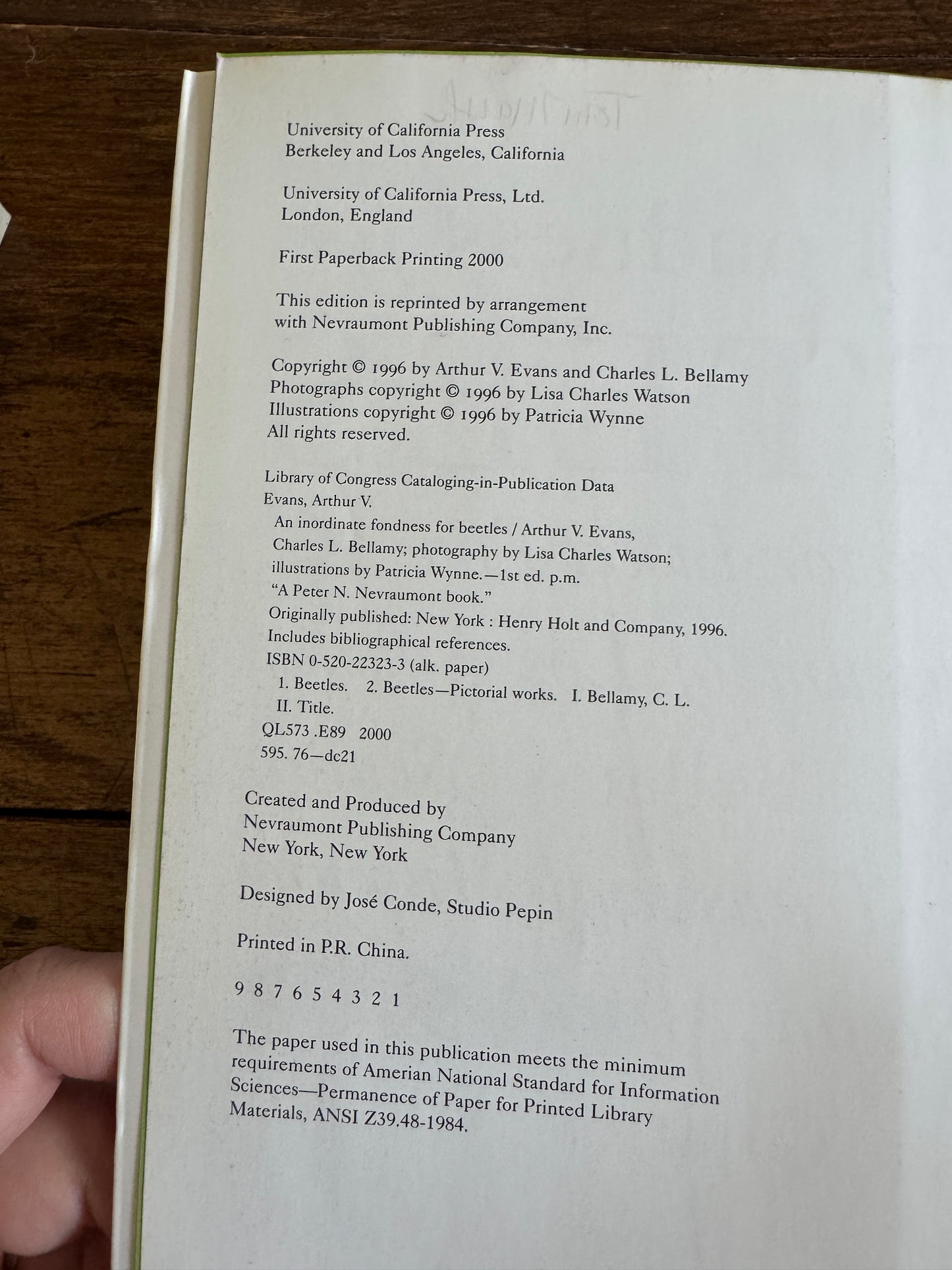 An Inordinate Fondness for Beetles Book by Evans and Bellamy 2000 - Printed in PR China