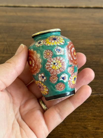 Vintage Miniature Occupied Japan Flower Vase with Lovely Detailed Pattern