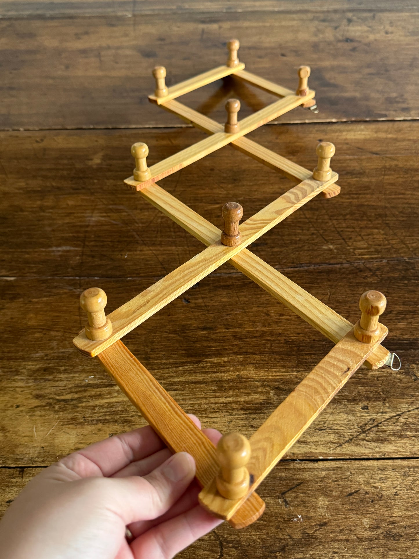 Vintage Expandable Blonde Accordion Peg Rack