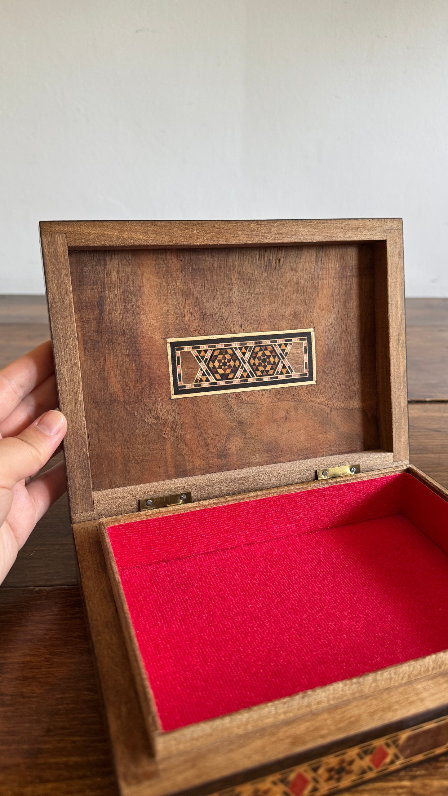 Vintage Inlay Box with Stunning Mother of Pearl Marquetry and Red Felt Inside