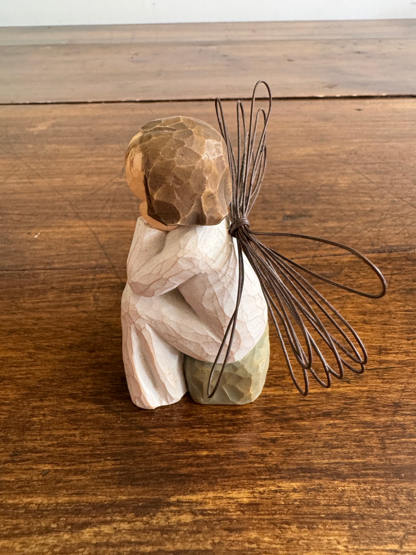 Willow Tree Angel of Caring Figurine 2001