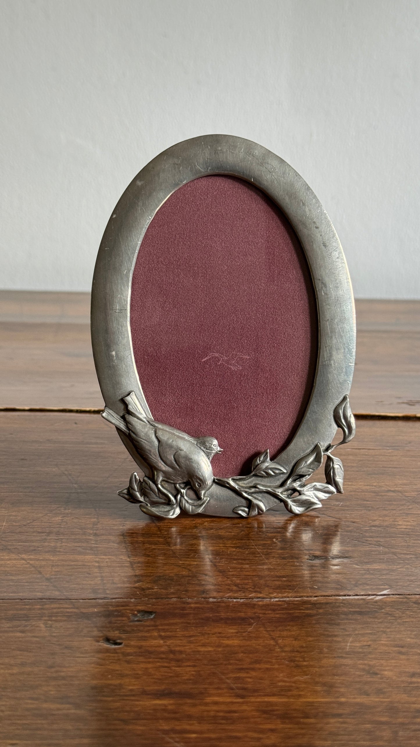 Vintage Seagull Pewter Oval Shaped Bird Photo Frame