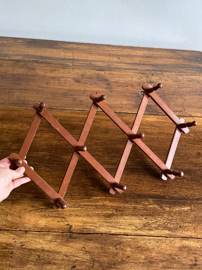 Vintage Expandable Brown Accordion Peg Rack