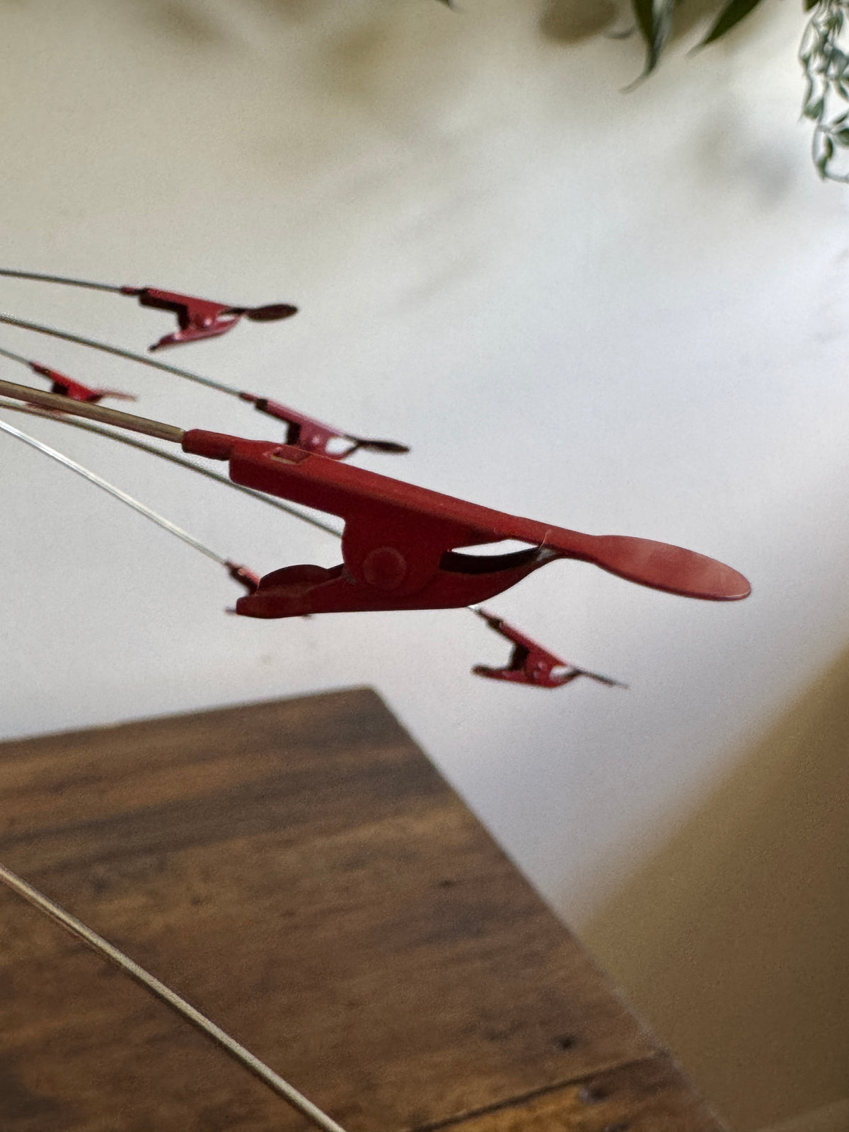 Umbra Silver-Tone and Red Photo Clip Stand