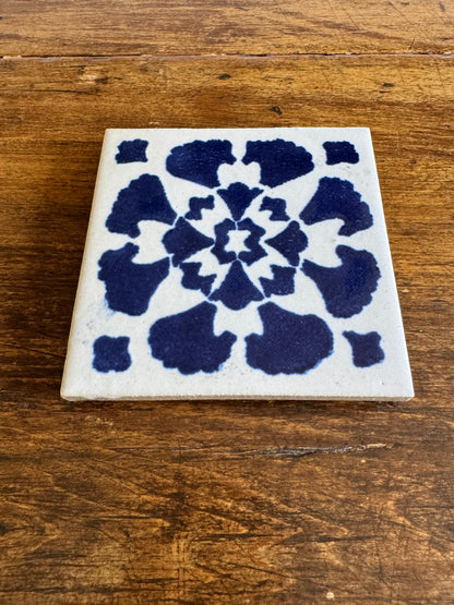 Small Blue and White Tile Trivet with Plastic Feet