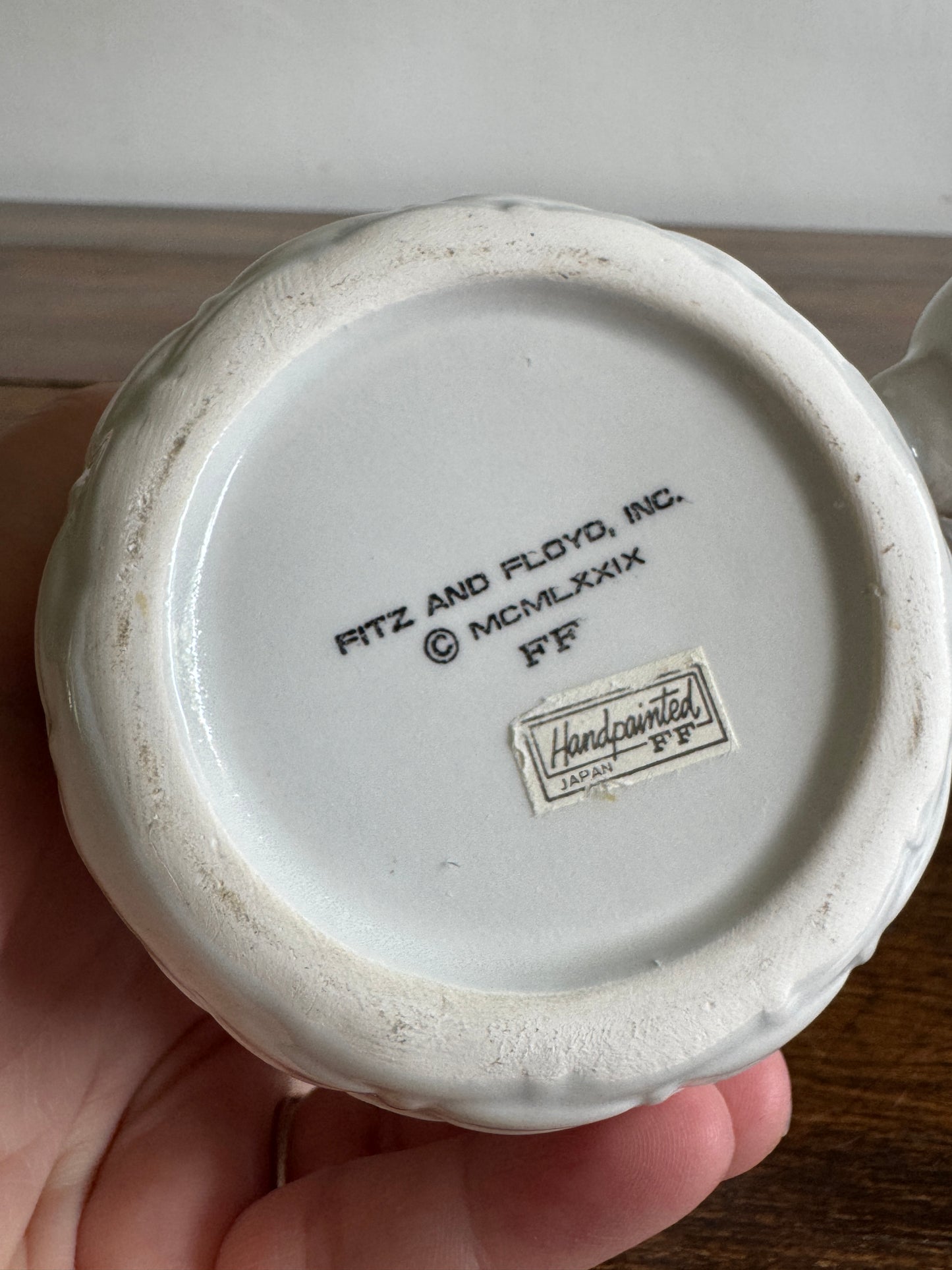Vintage Fitz & Floyd Bunny Eating Carrot with White Basket Weave Holder 1979 - Made in Japan