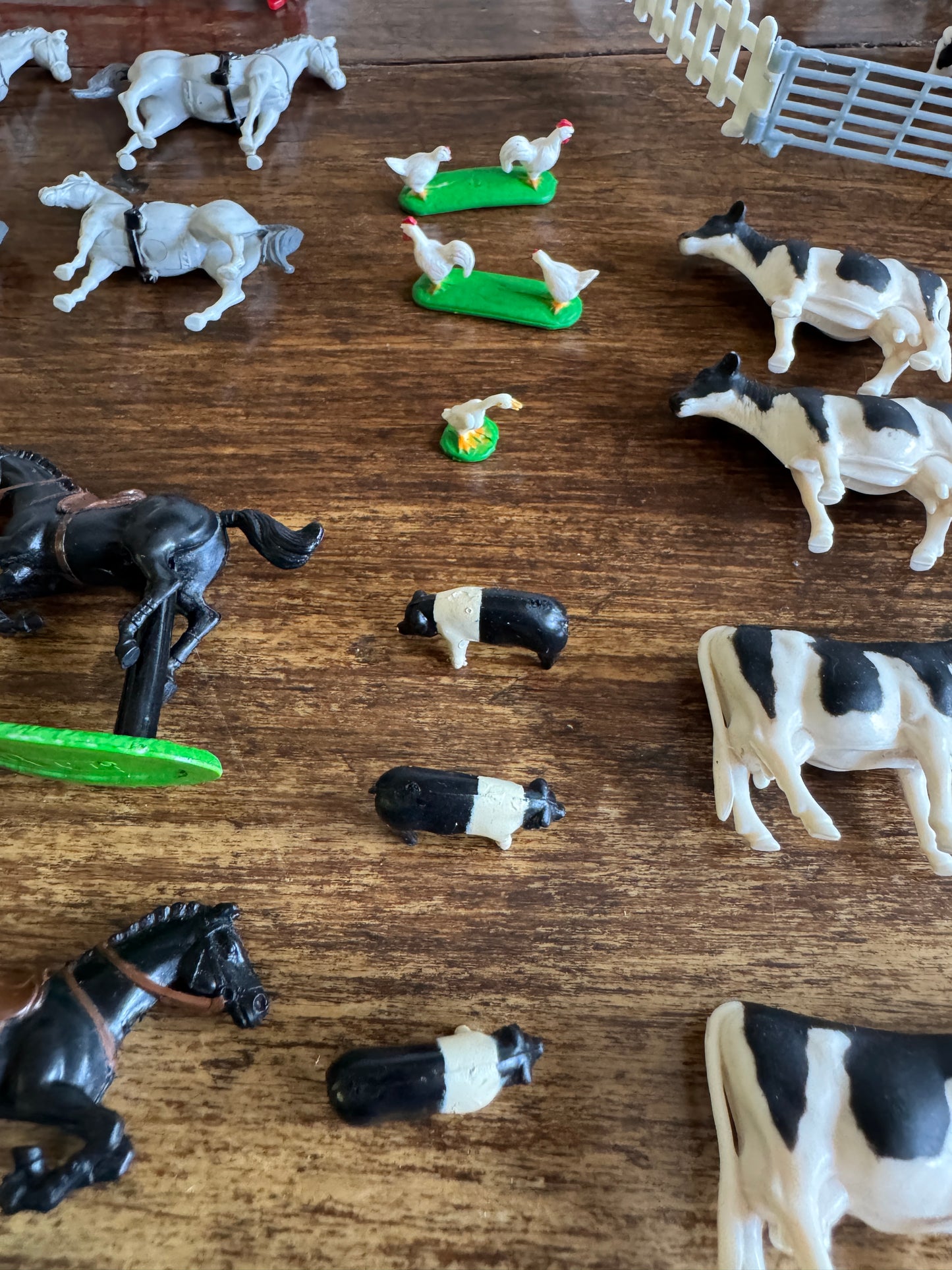 Ertl Brand Farm Animal Toy Set with Mixed Pieces