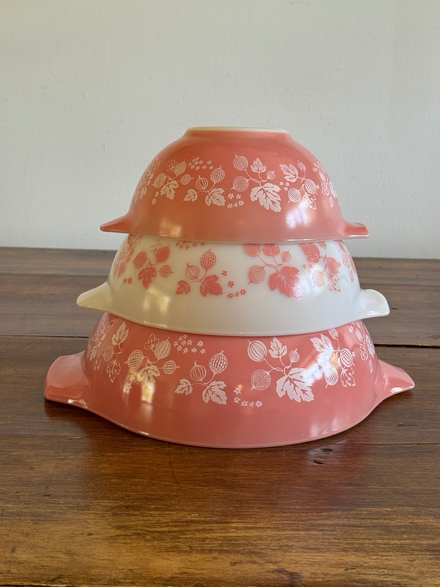 Set of Three Pink Gooseberry Pyrex Cinderella Nesting Mixing Bowls