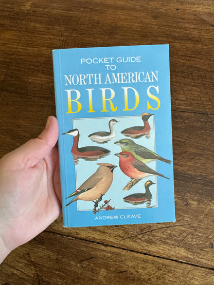 North American Birds Pocket Guide Book by Andrew Cleave