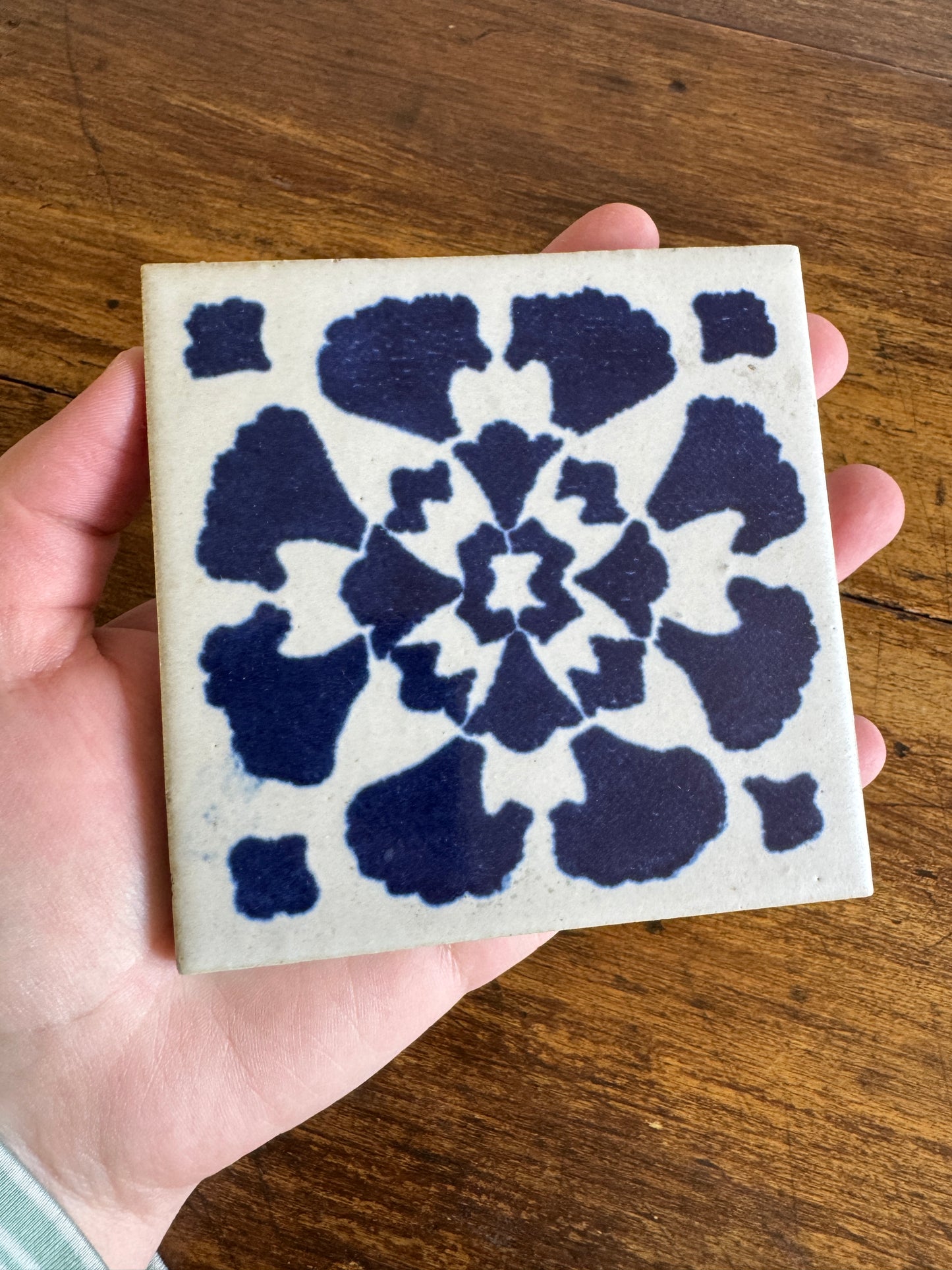 Small Blue and White Tile Trivet with Plastic Feet