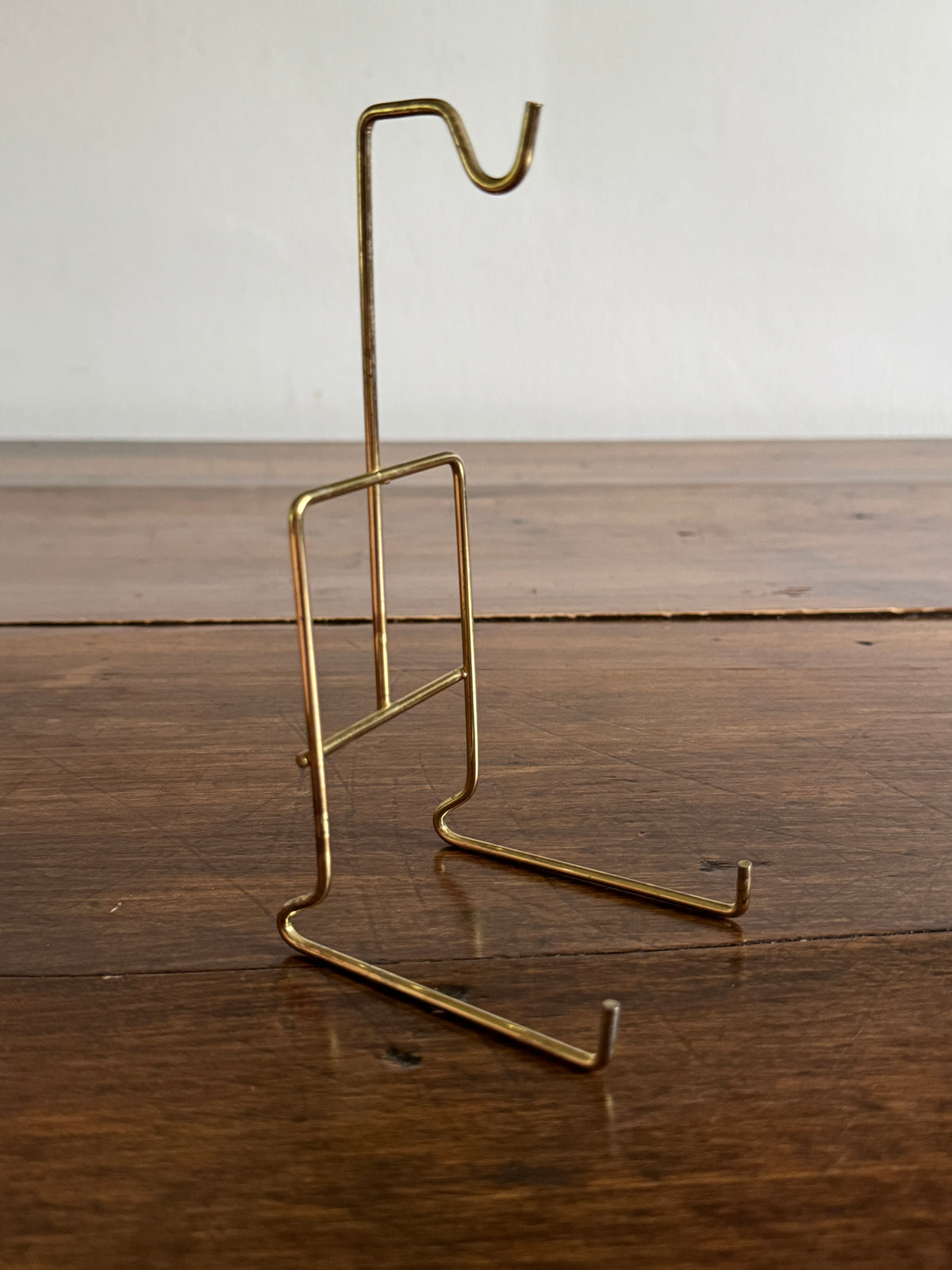 Five Cup and Saucer Display Stands - Gold-Toned Metal Teacup and Saucer Display Stands