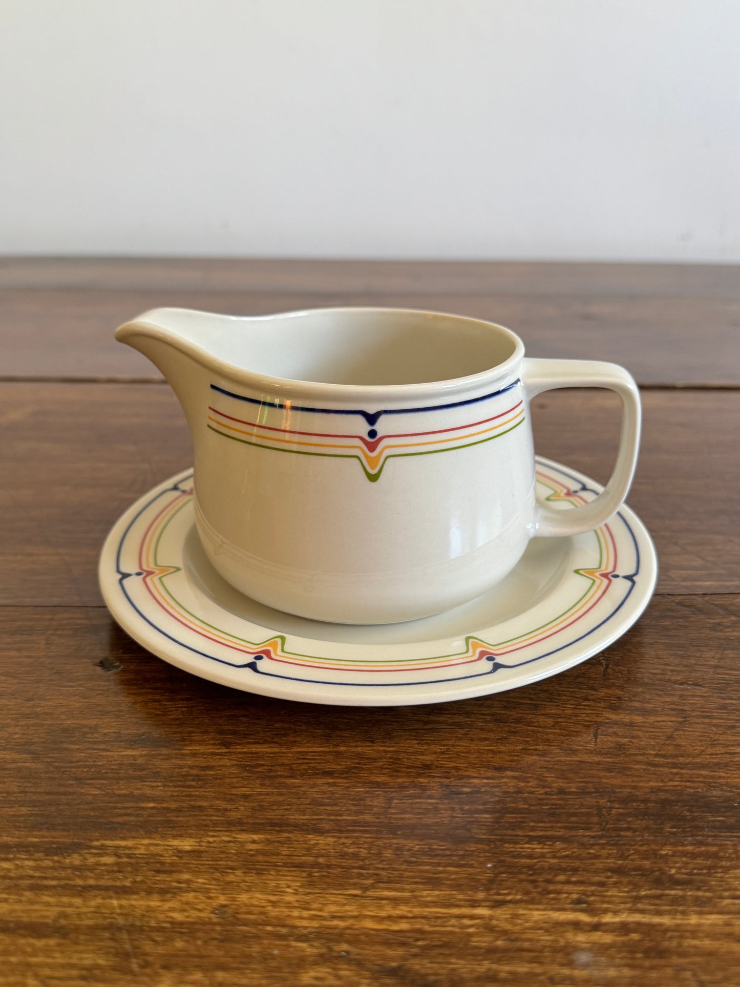 Vintage "Jazz" Micratex Cookware Gravy Boat and Plate by Adams - Made in England