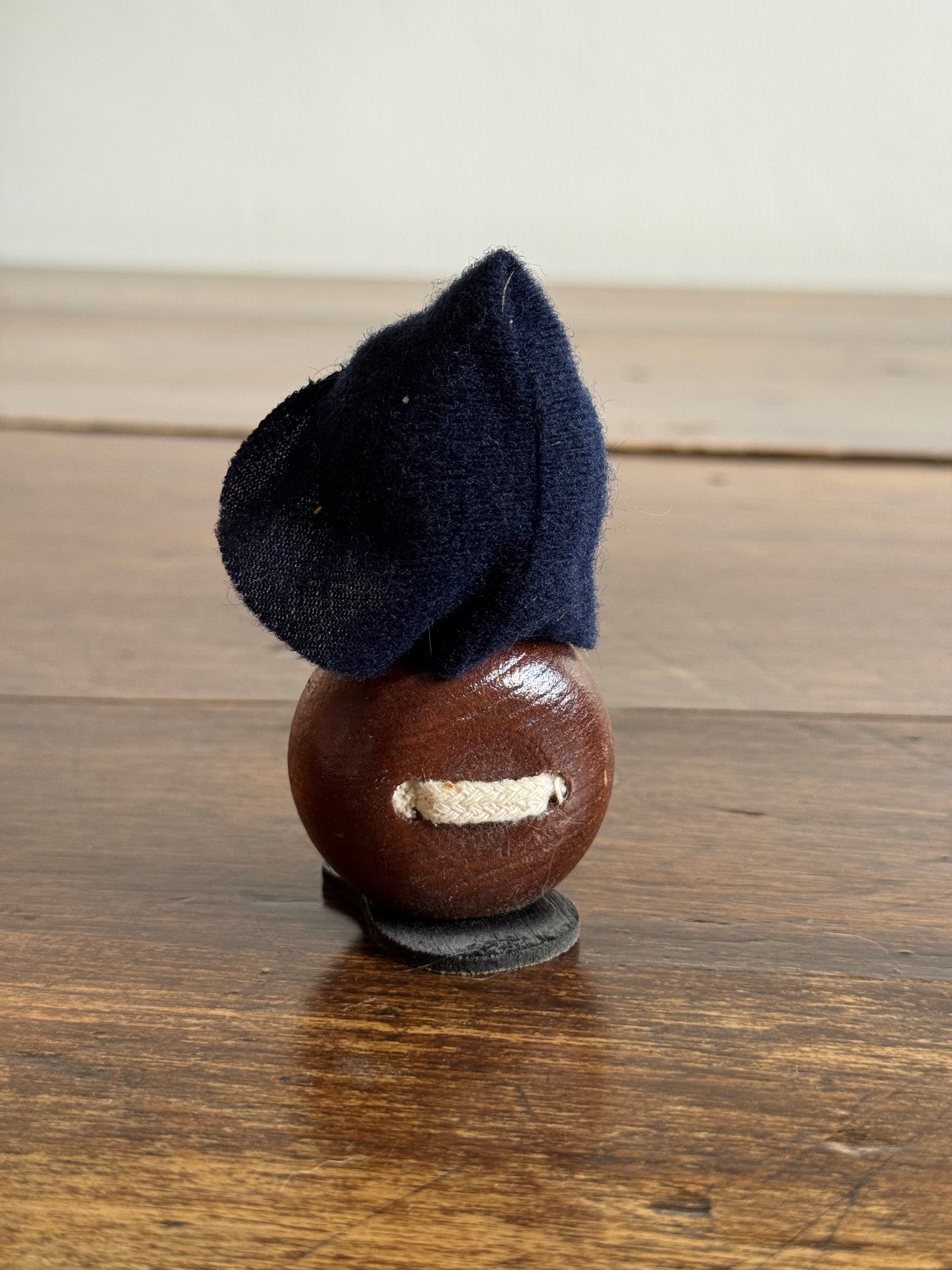 Magnetic Paperclip Holder Mini Wood Figurine