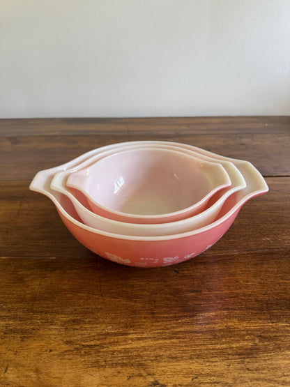 Set of Three Pink Gooseberry Pyrex Cinderella Nesting Mixing Bowls