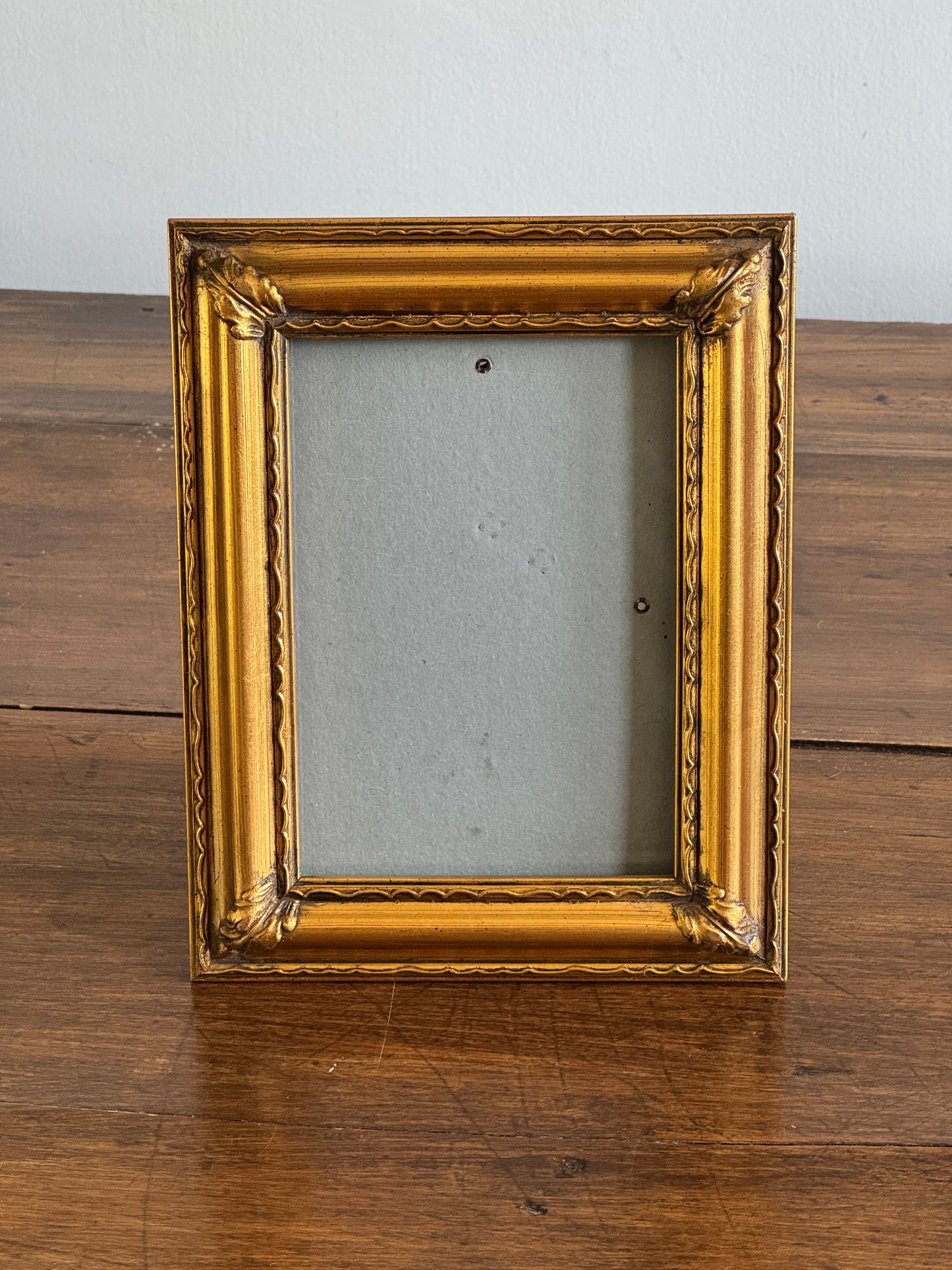 Gold Ornate 5x7 Photo Frame with Leaf Corner Design