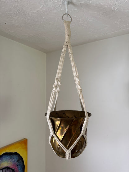 White Macrame Plant Pot Hanging Holder