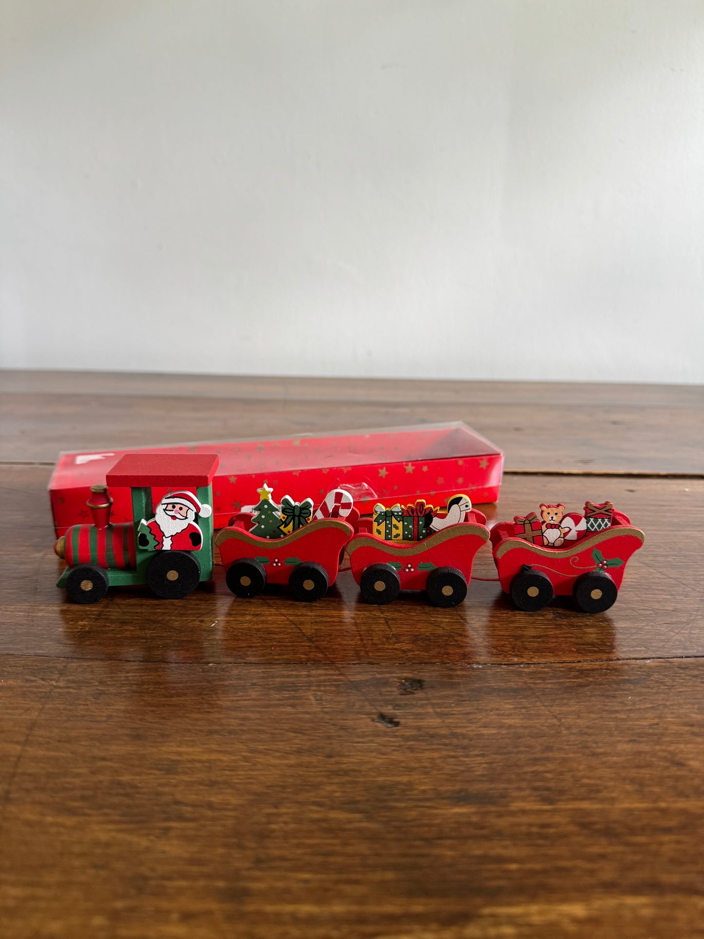 Wood Christmas Train Holiday Decoration - Made in China
