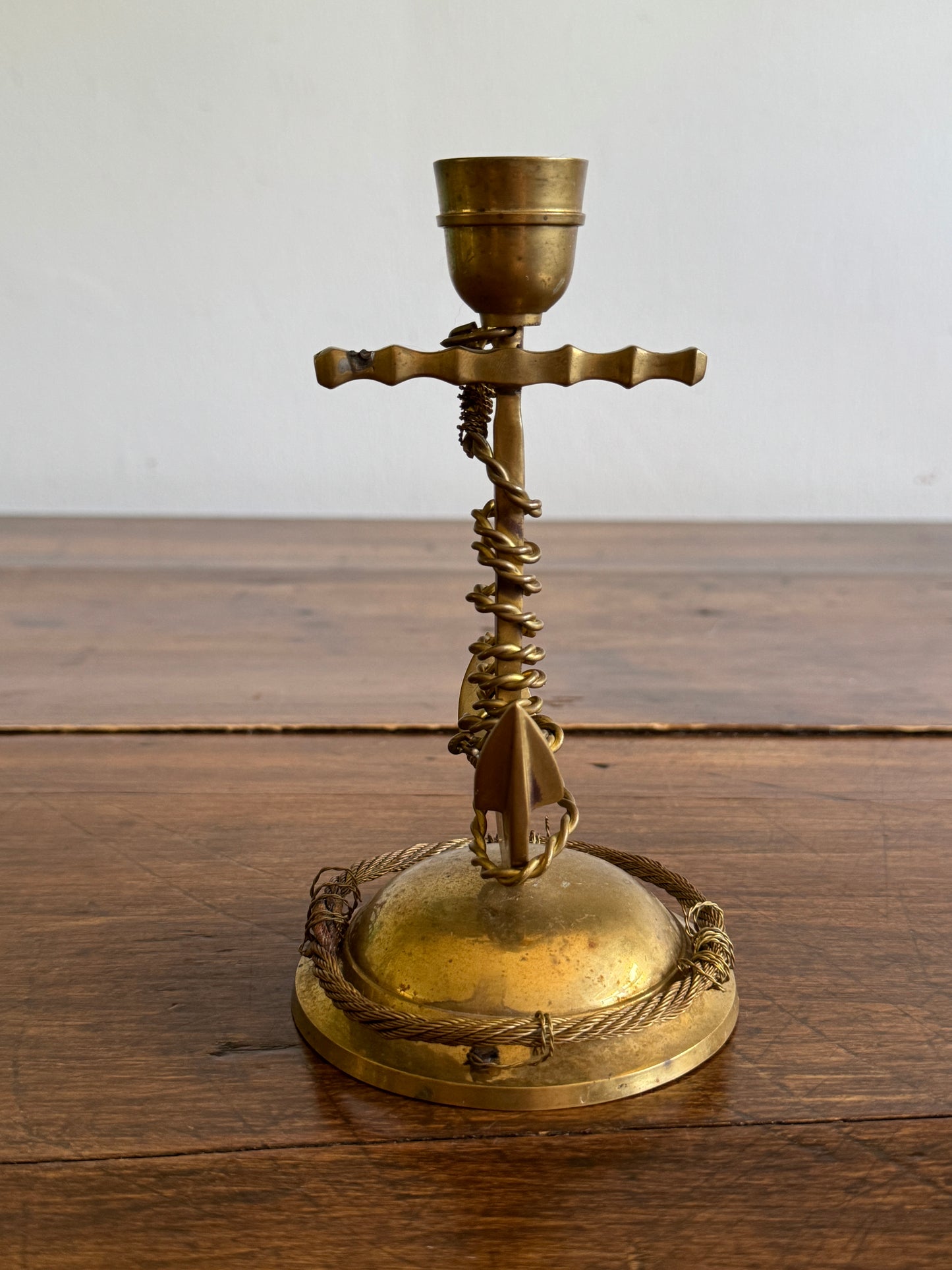 Vintage Brass Anchor Candleholder with Twisted Wire Embellishment