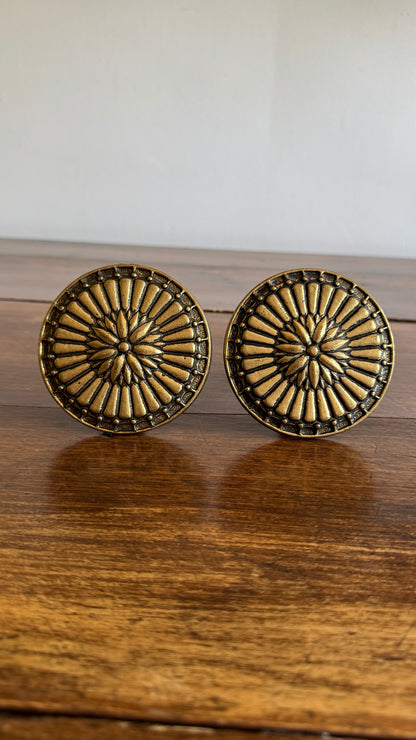 Vintage Pair of Brass Curtain Holders - Wall Mounted Curtain Stays
