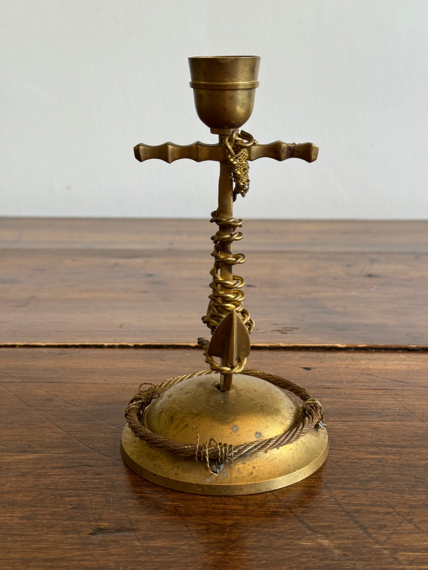 Vintage Brass Anchor Candleholder with Twisted Wire Embellishment