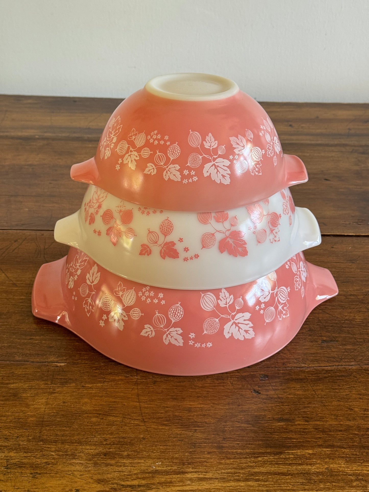 Set of Three Pink Gooseberry Pyrex Cinderella Nesting Mixing Bowls