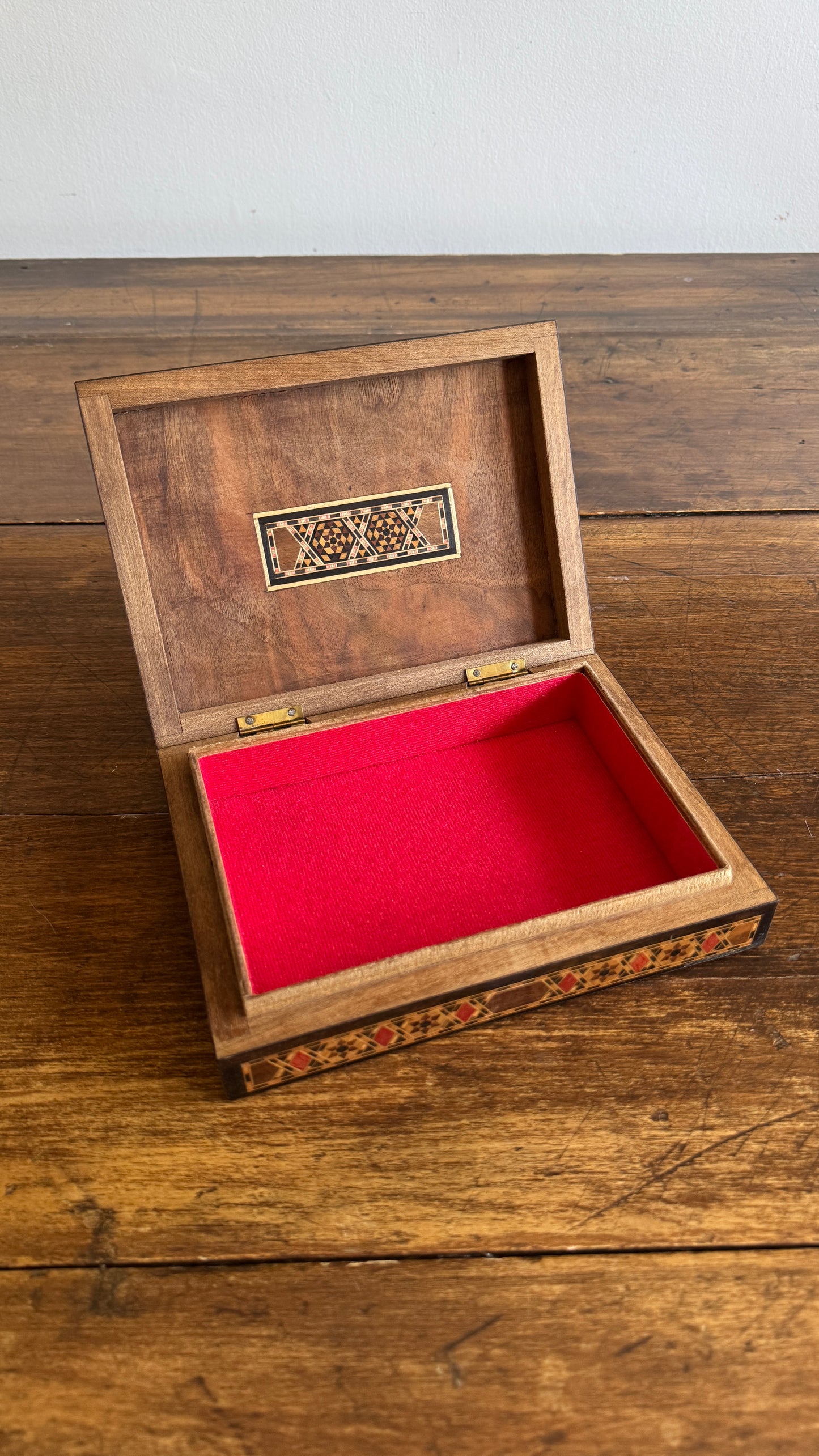 Vintage Inlay Box with Stunning Mother of Pearl Marquetry and Red Felt Inside