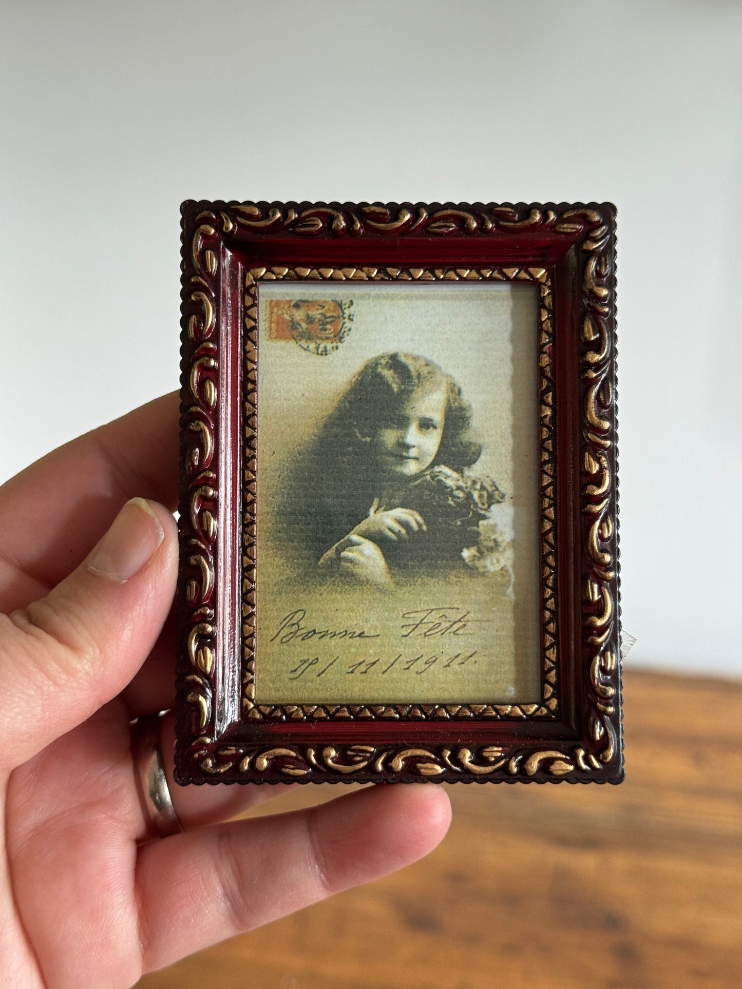 PICK ONE: Small Plastic Frames with Small Metal Stand
