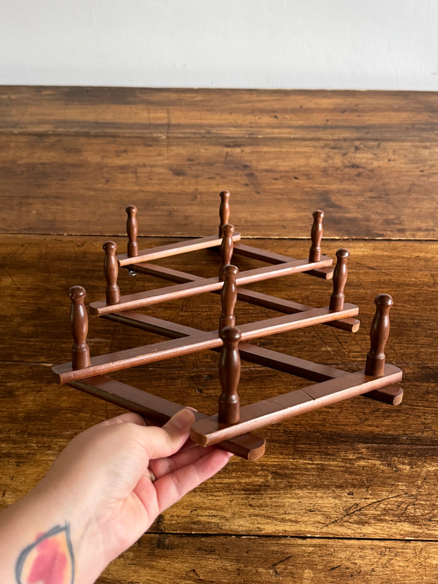 Vintage Expandable Brown Accordion Peg Rack
