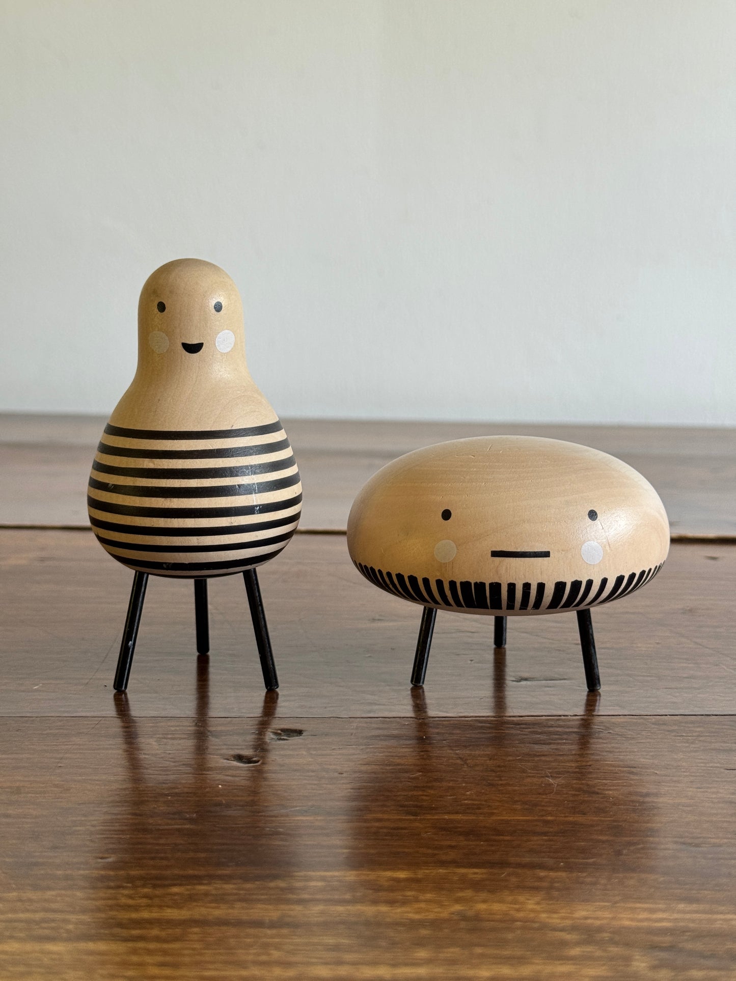 IKEA DVÄRGTALL Wooden Doll Pair