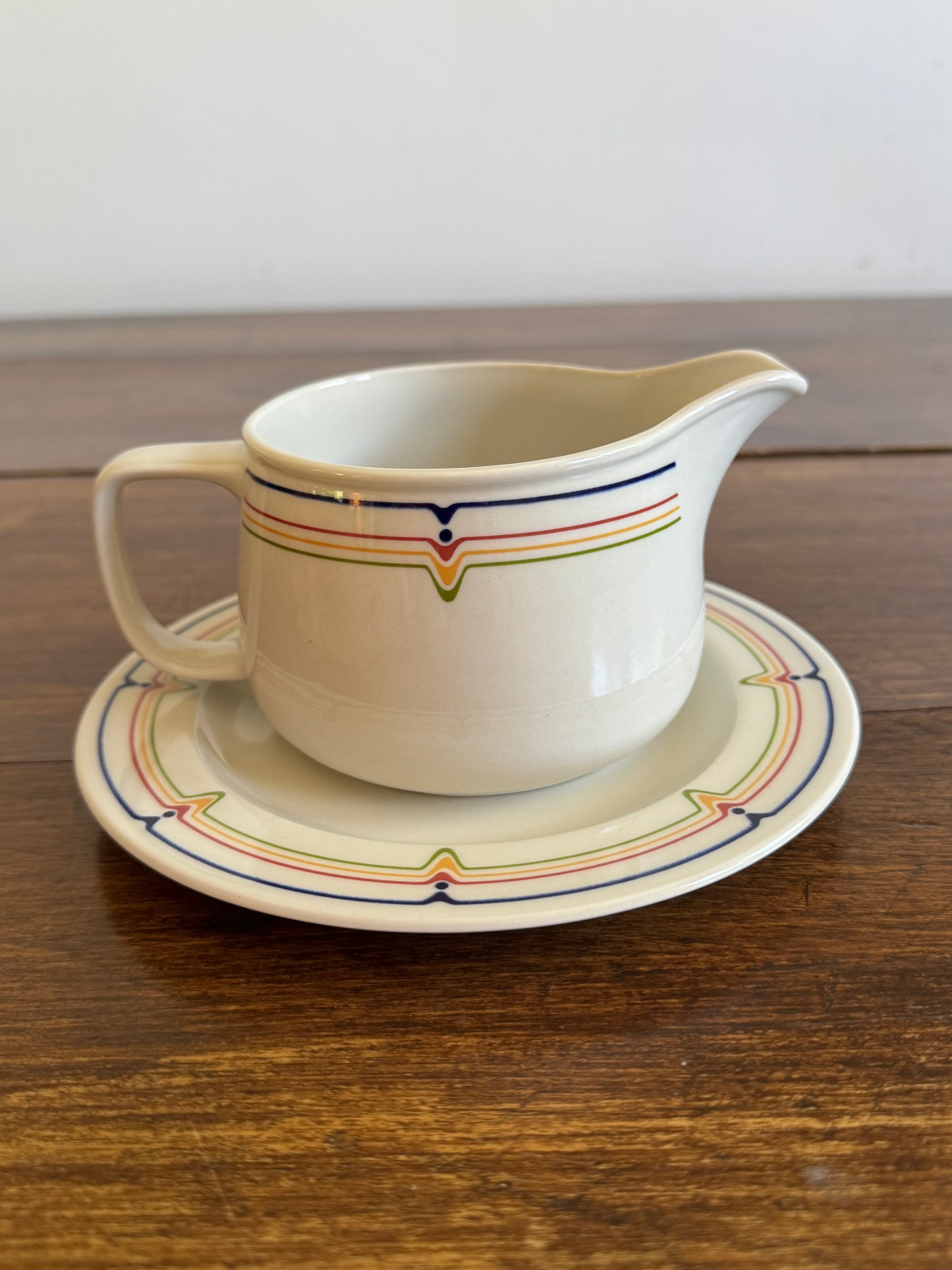 Vintage "Jazz" Micratex Cookware Gravy Boat and Plate by Adams - Made in England