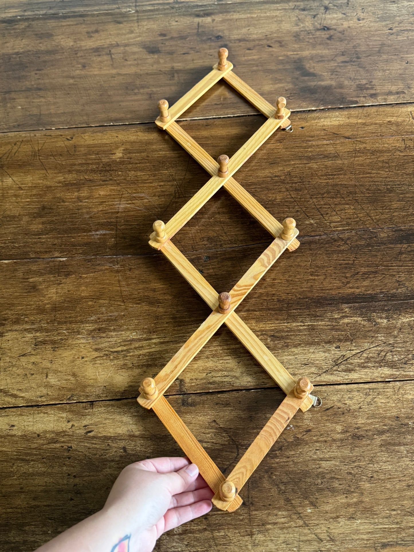 Vintage Expandable Blonde Accordion Peg Rack