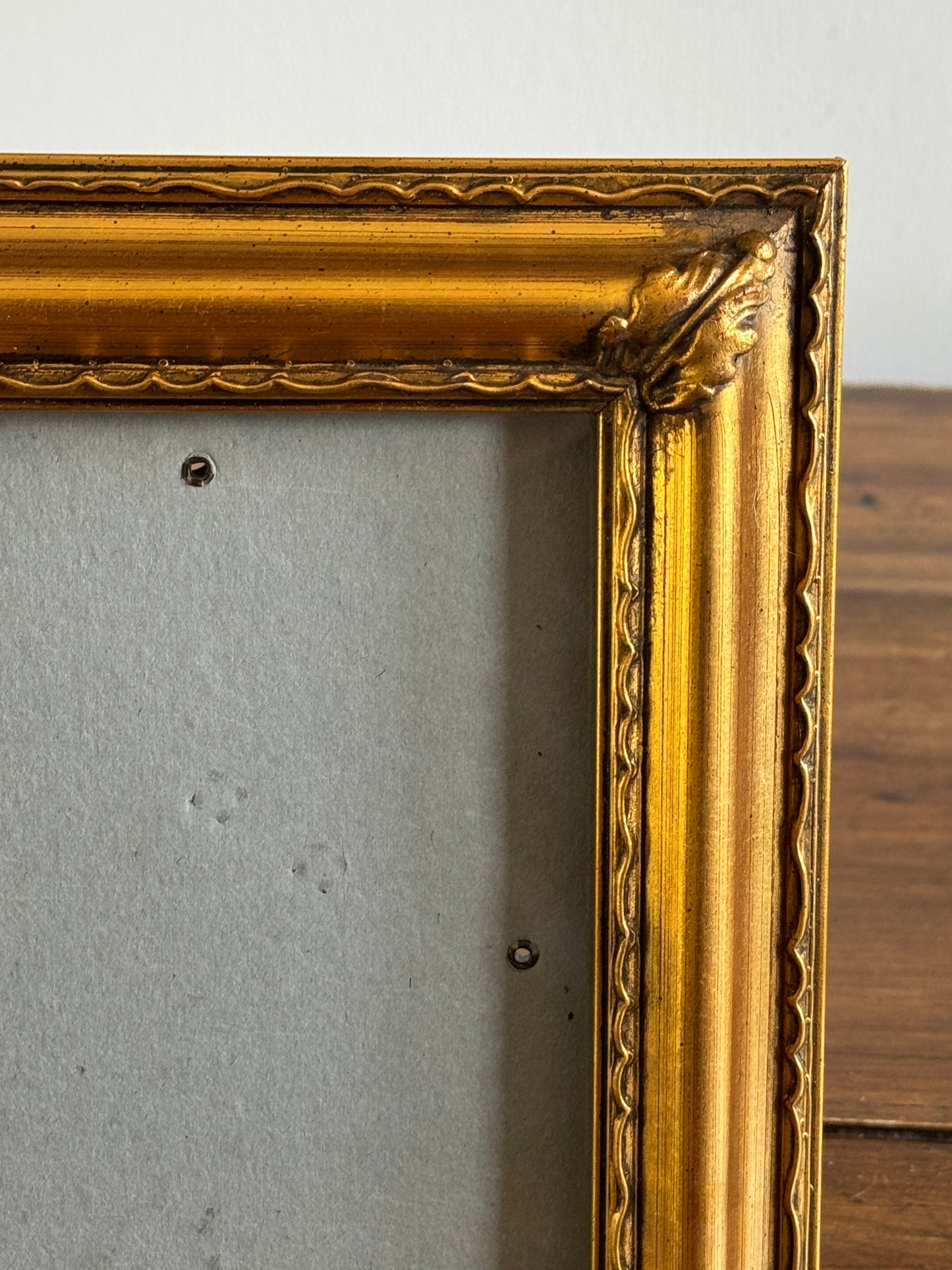 Gold Ornate 5x7 Photo Frame with Leaf Corner Design
