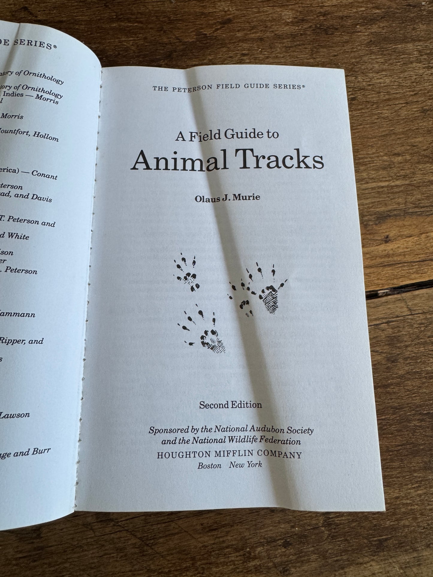 Peterson Field Guide Animal Tracks Guide Book by Olaus J. Murie - Second Edition Printed USA