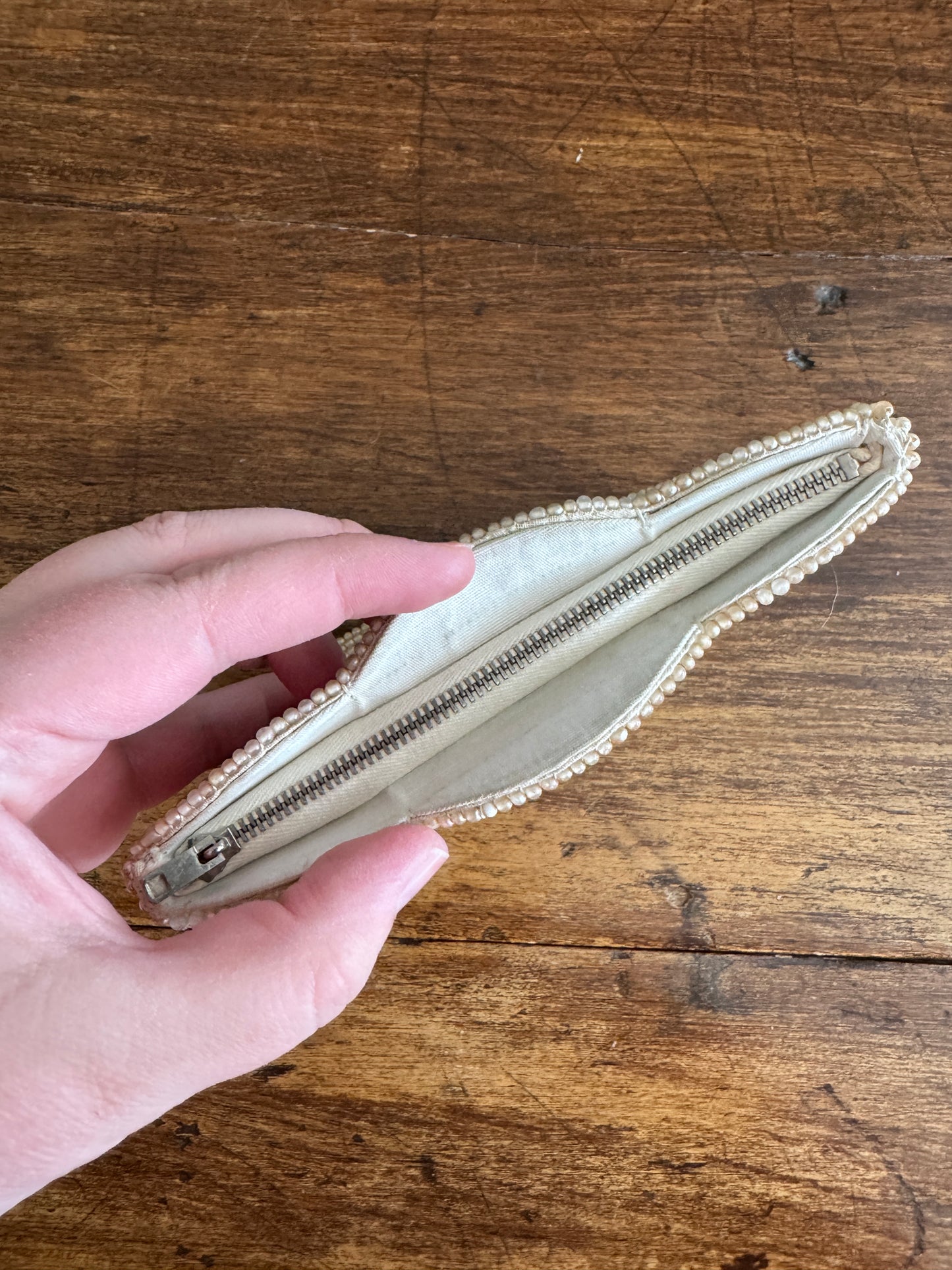 Small Vintage Beaded Hand Held Clutch Coin Purse with Zipper