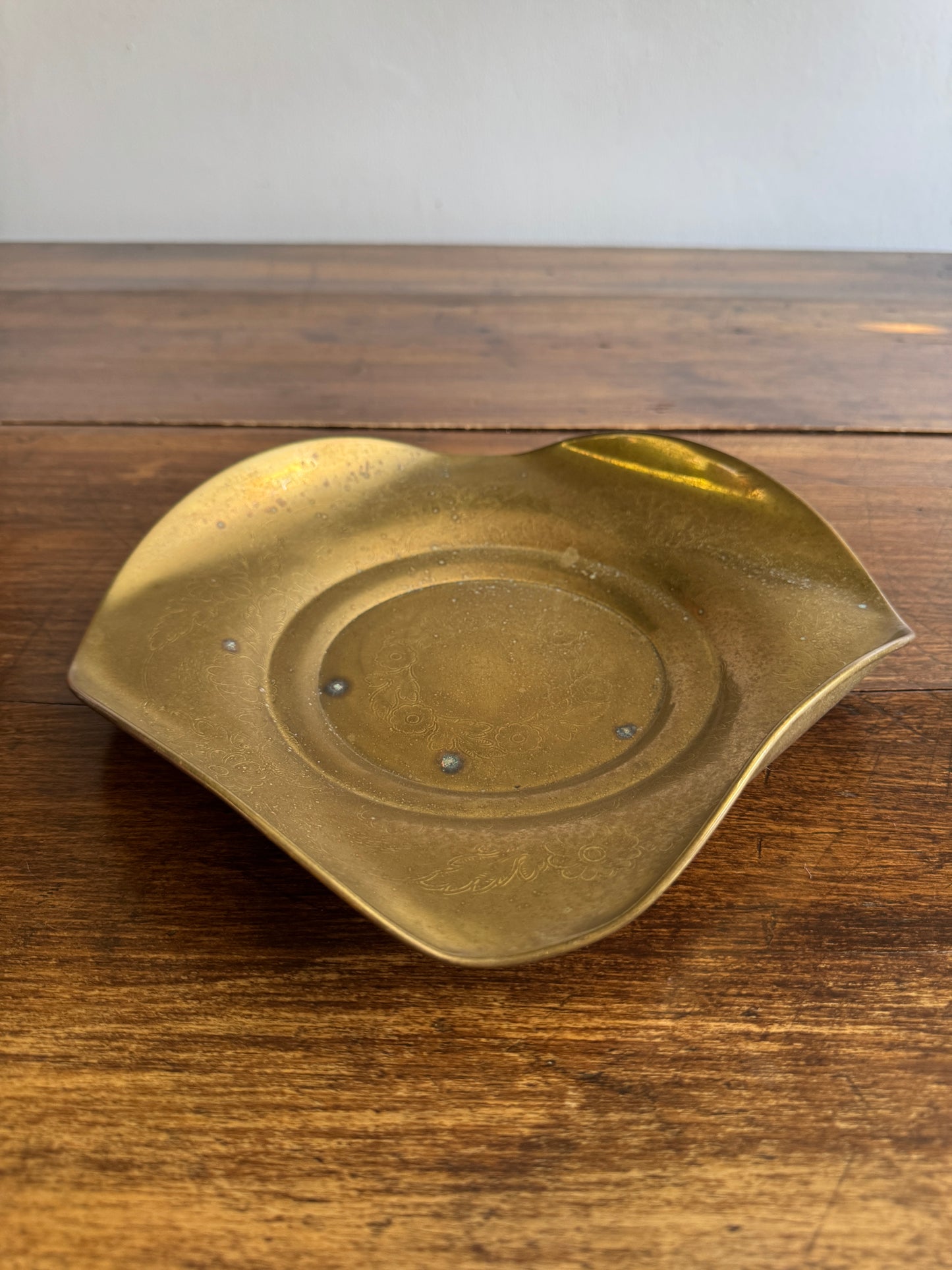 Vintage Curled Edge Brass Bowl with Light Floral Etched Pattern