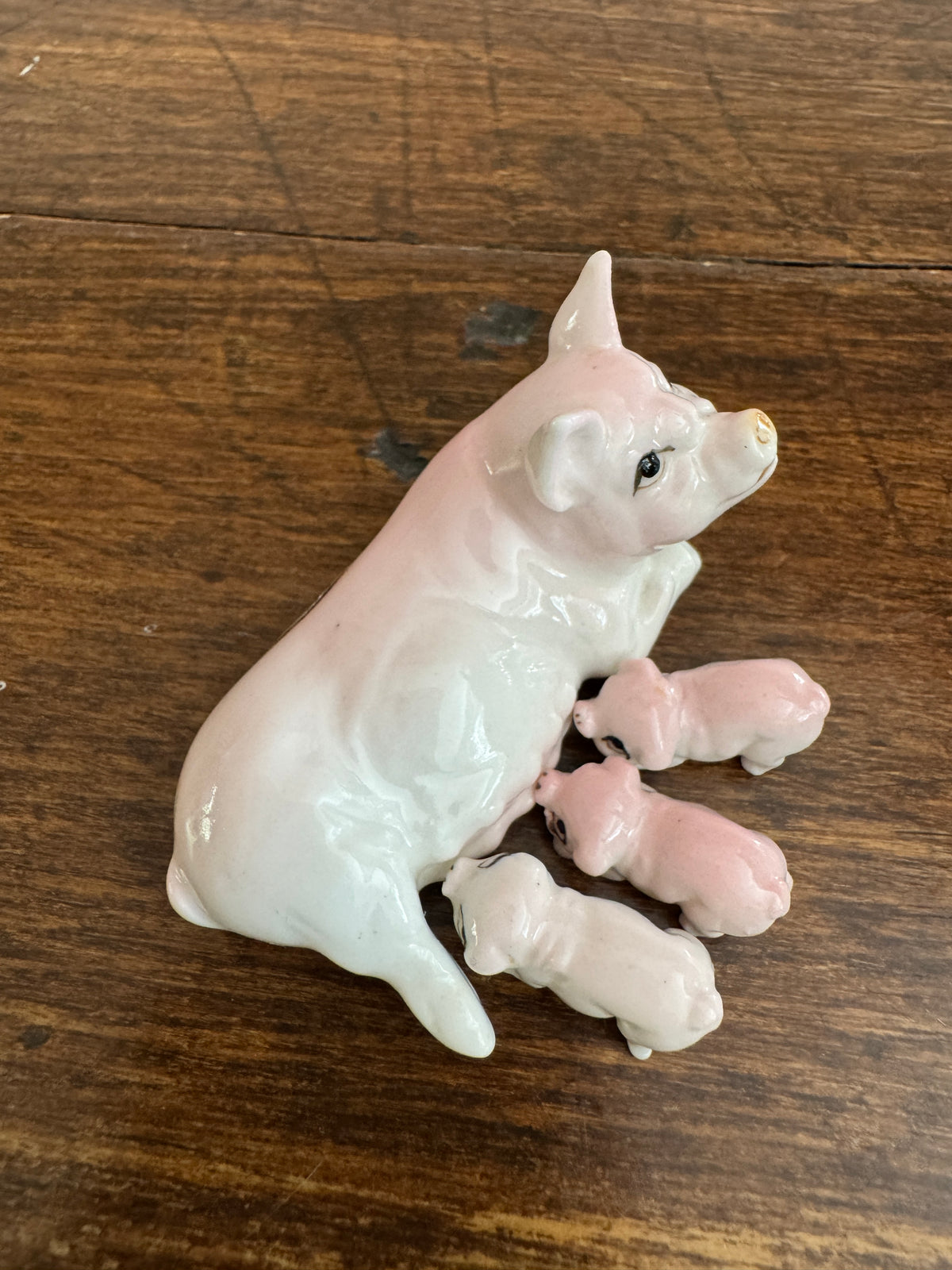 Vintage Bone China Miniature Piggies and Momma - Pig and Piglet Set