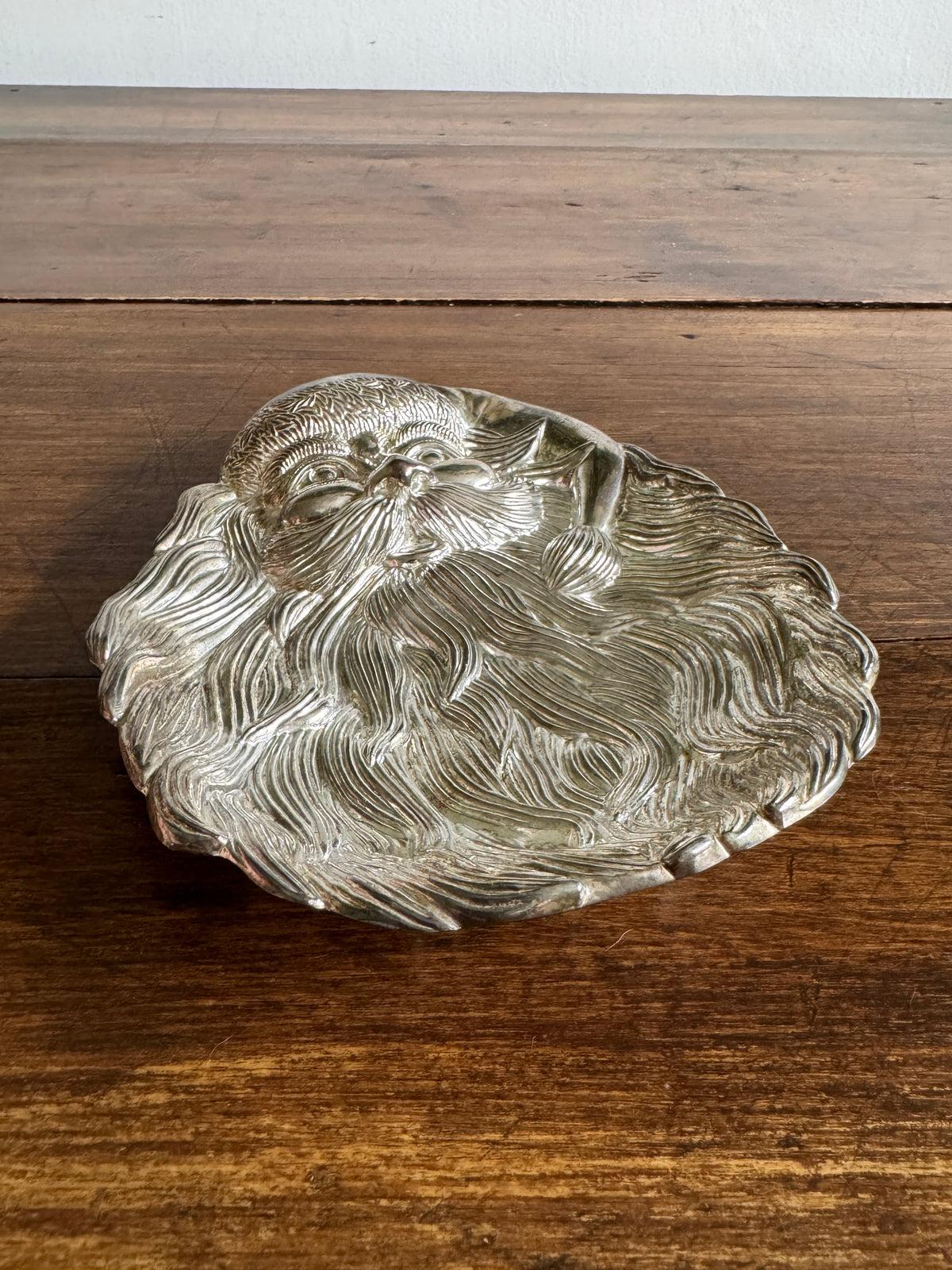 Silver Plated Santa Head with Full Beard Tray - Made in China