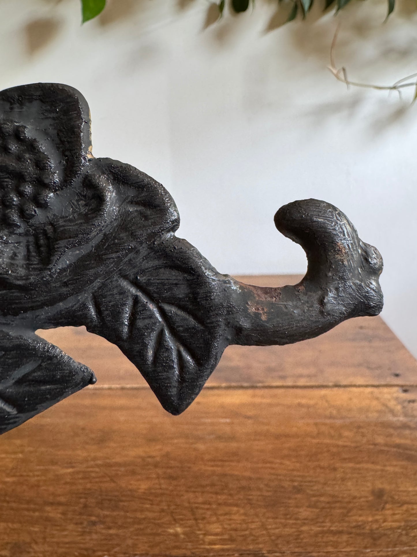 Metal Cast Iron Hummingbird with Flowers Wall Hook