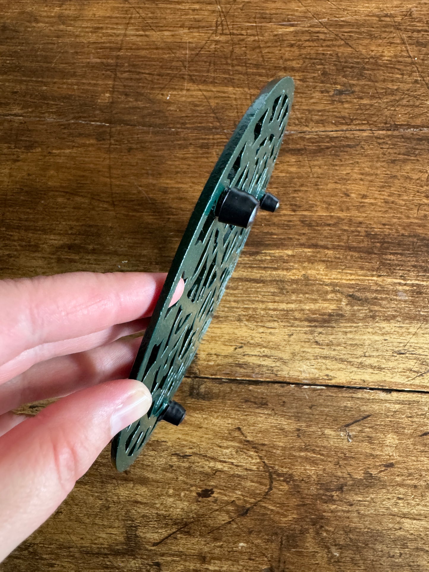 Green Metal Trivet - Metal Hot Plate or Plant Stand