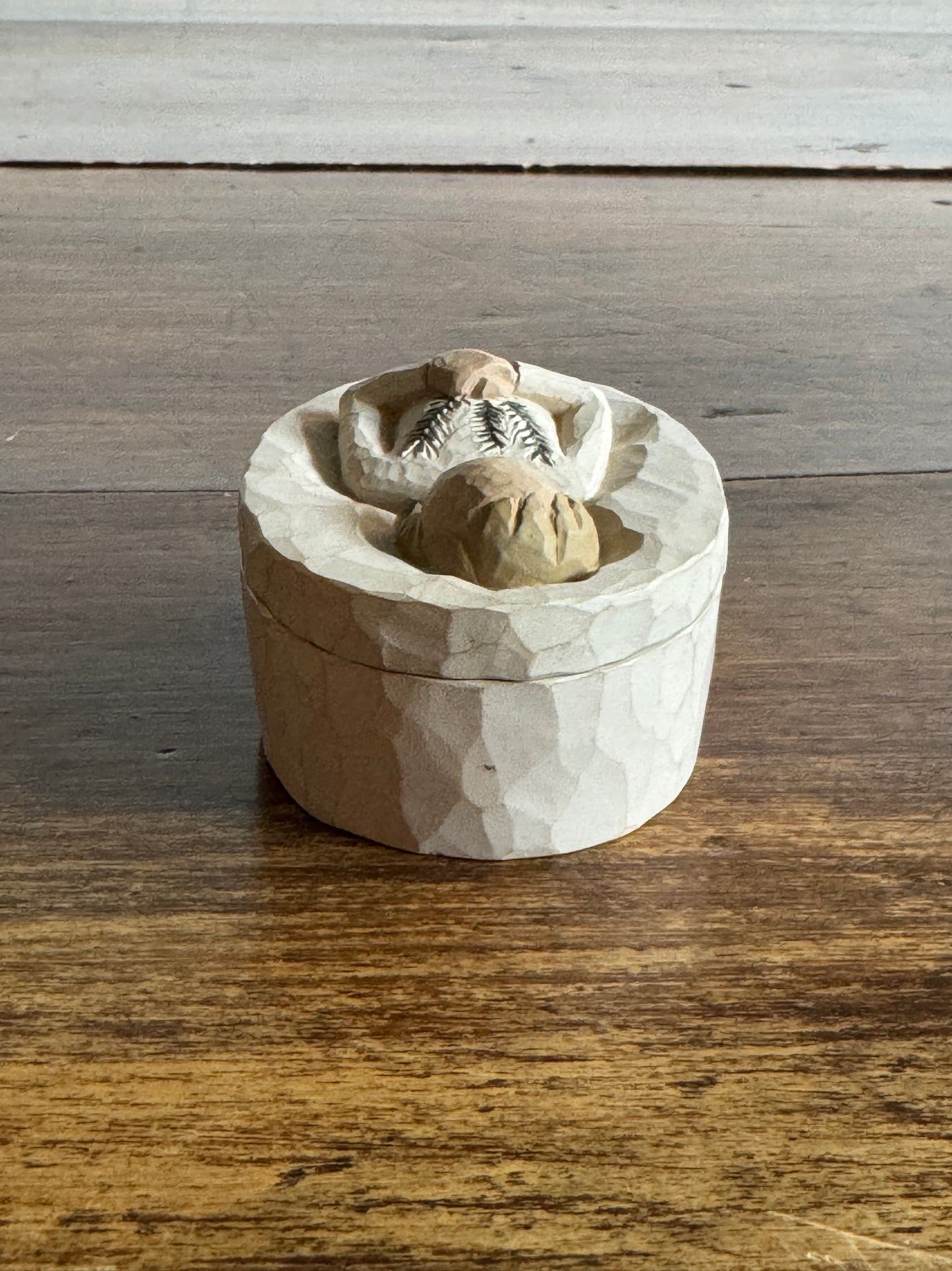 Willowtree Remembrance 2004 Trinket Box- Keeping Treasured Memories Close