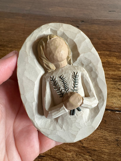 Willowtree Remembrance 2004 Trinket Box- Keeping Treasured Memories Close